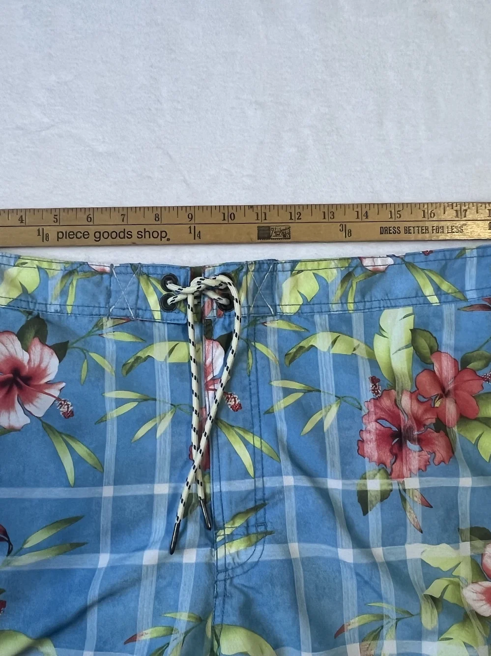 Tommy Bahama Blue Plaid Floral‎ Swim Shorts XL Liner